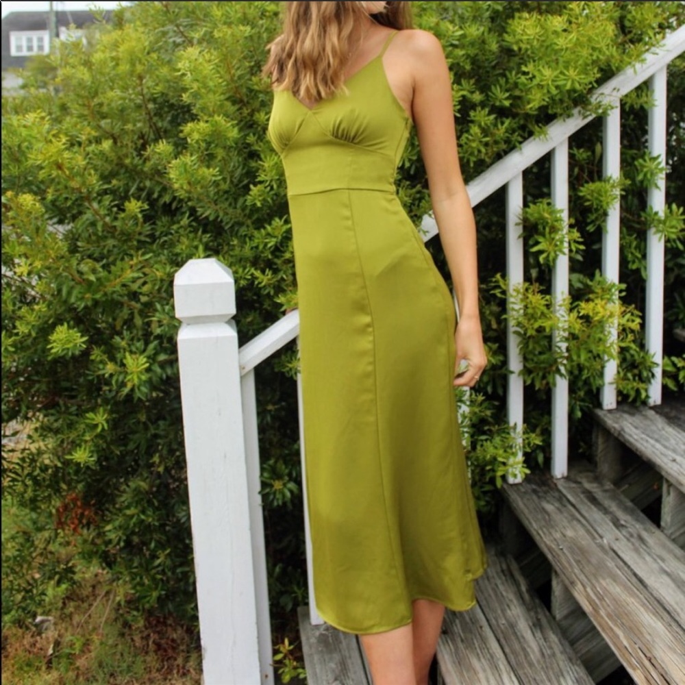 ❌SOLD❌ J.O.A. Olive 🫒 dress XS